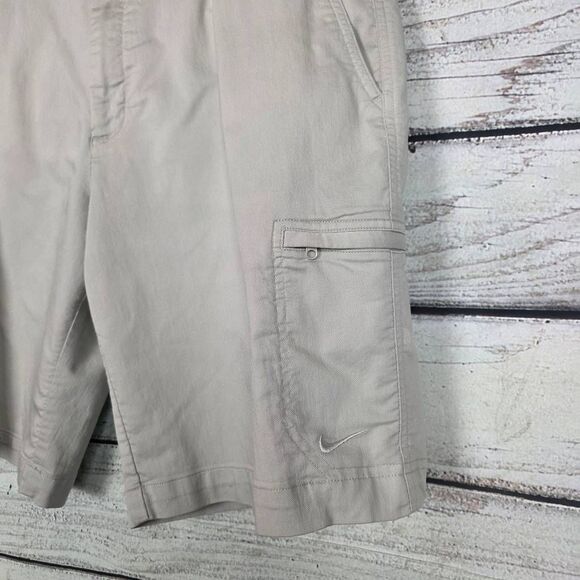 Nike Golf Dri-Fit Khaki Shorts Men’s 36 - Picture 2 of 8